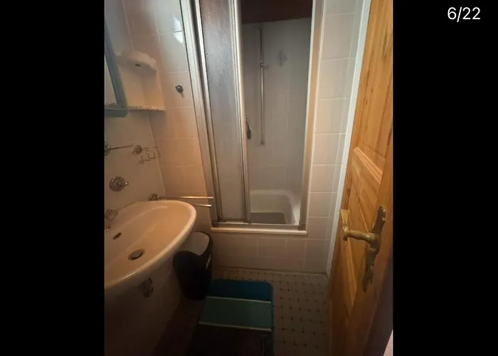 Grosse In Mit 2 Badezimmer Lägenhet